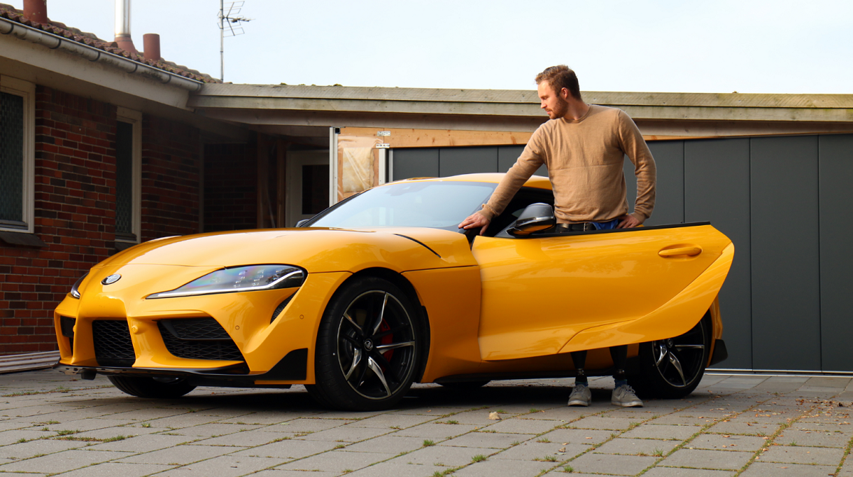 31-årig krigsveteran udlever drengedrømmen i ny Toyota Supra