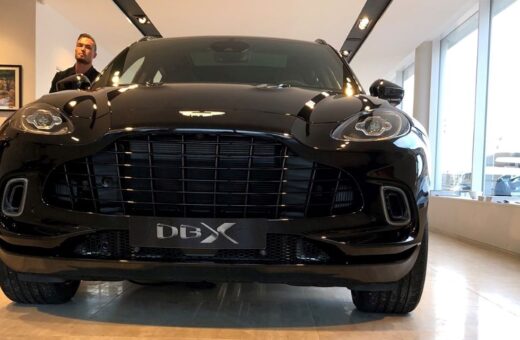 Aston Martin DBX er landet i Danmark