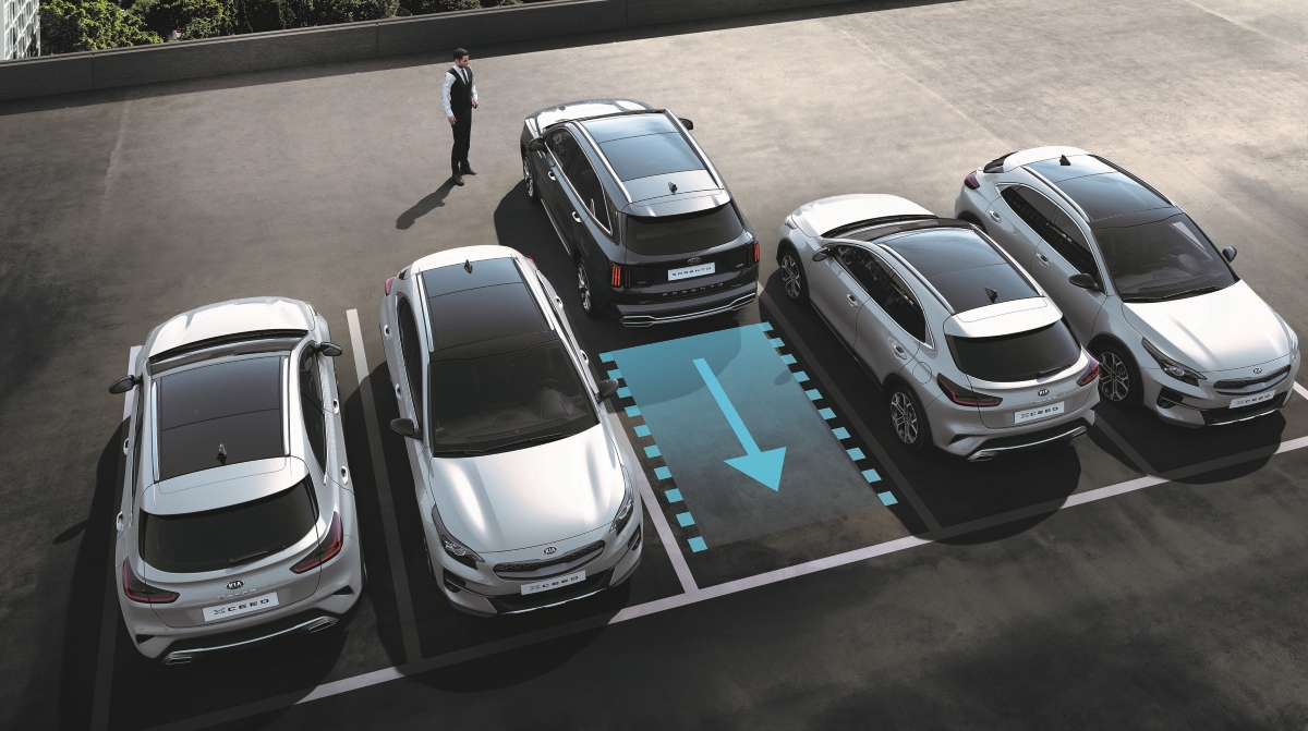 Ny KIA Sorento parkerer selv