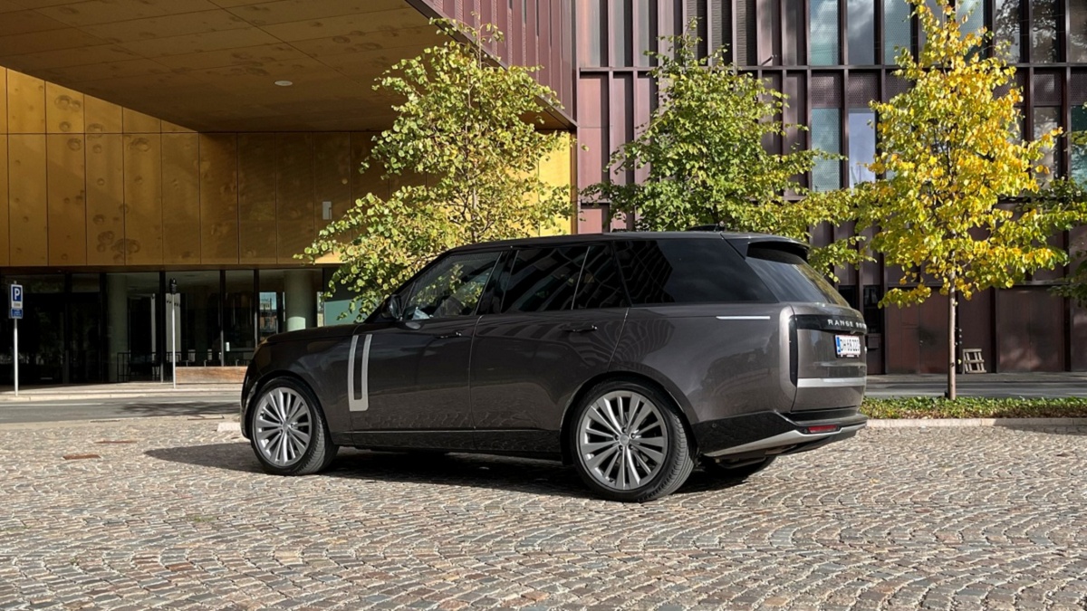 Test: Range Rover D350 First Edition