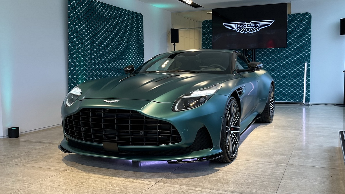 Danmarkspremiere: Aston Martin DB12