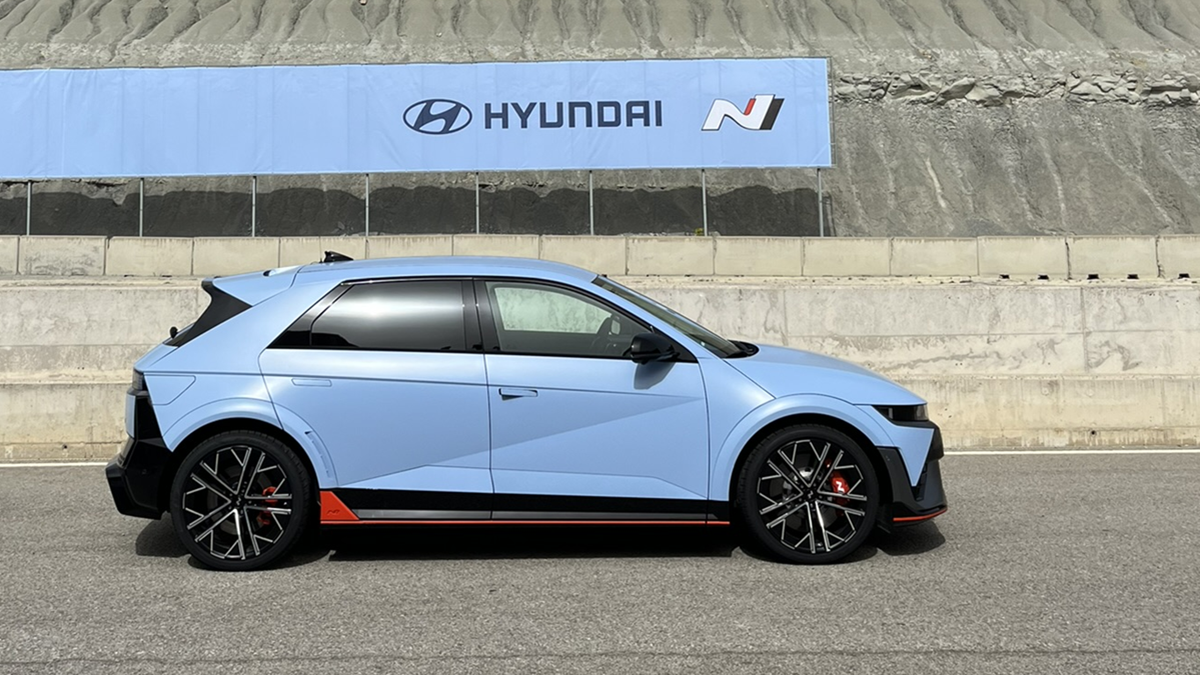 First Drive: Hyundai IONIQ 5 N på gade og bane