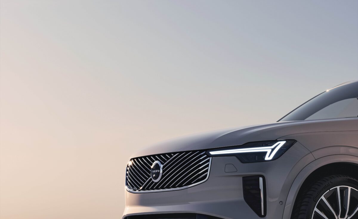 Trods ny EX90: Volvo holder liv i XC90 med stor opgradering