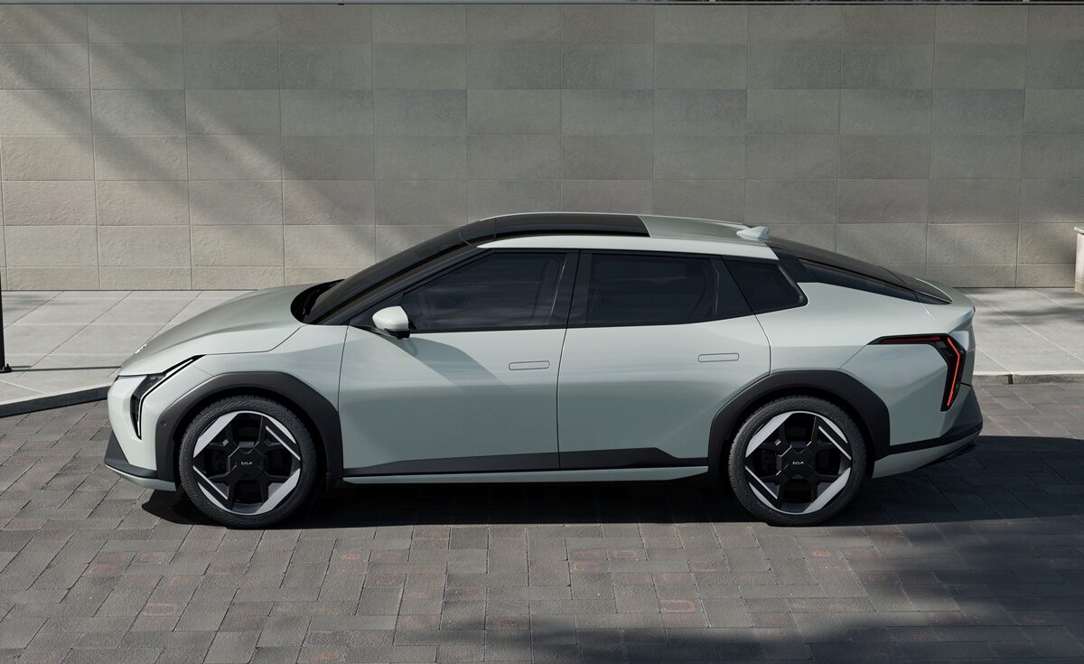 Sådan ser den ud: De første billeder af Ny KIA EV4