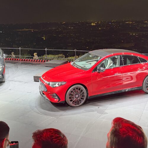 Verdenspremiere: Ny Mercedes-Benz CLA er en teknisk overlegen lækkerbisken