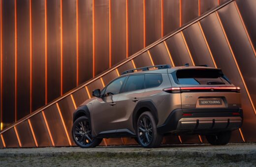 Rummelig Toyota bZ4X Touring fra 349.990 kr.