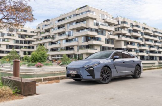 Toyota og Lexus giver tre års bilforsikring med i købet