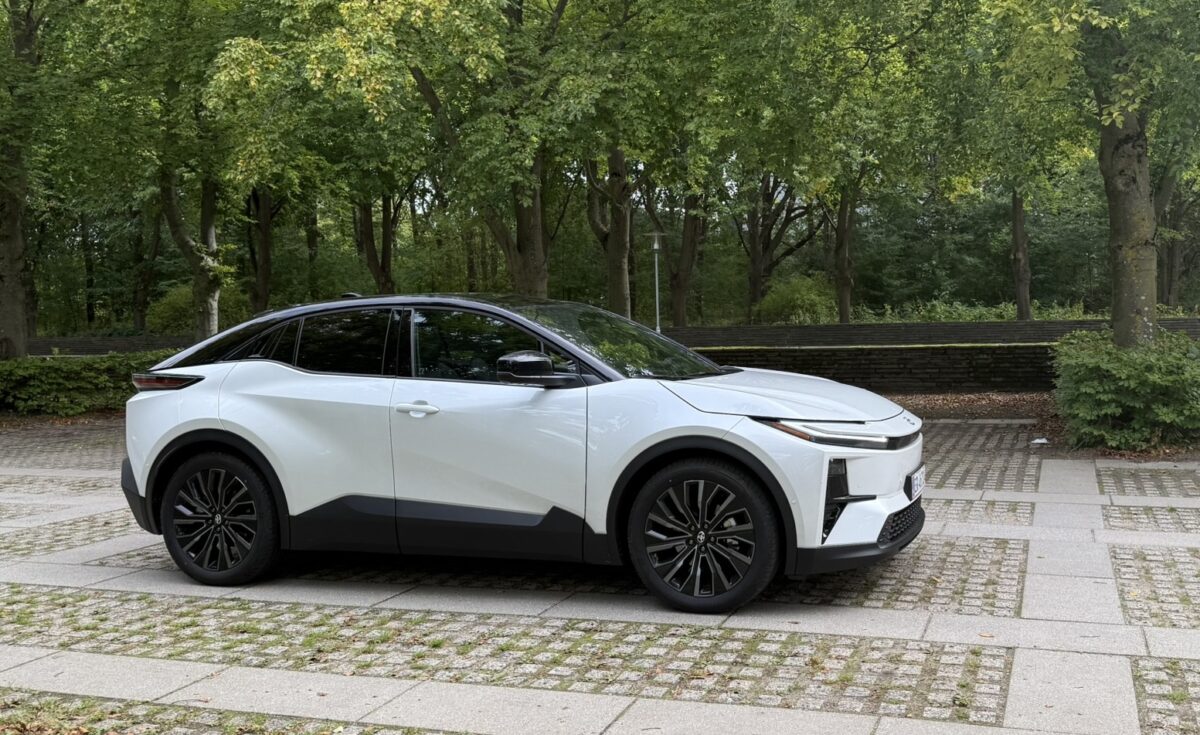 Toyota C-HR+ AWD: Her rammer Toyota plet